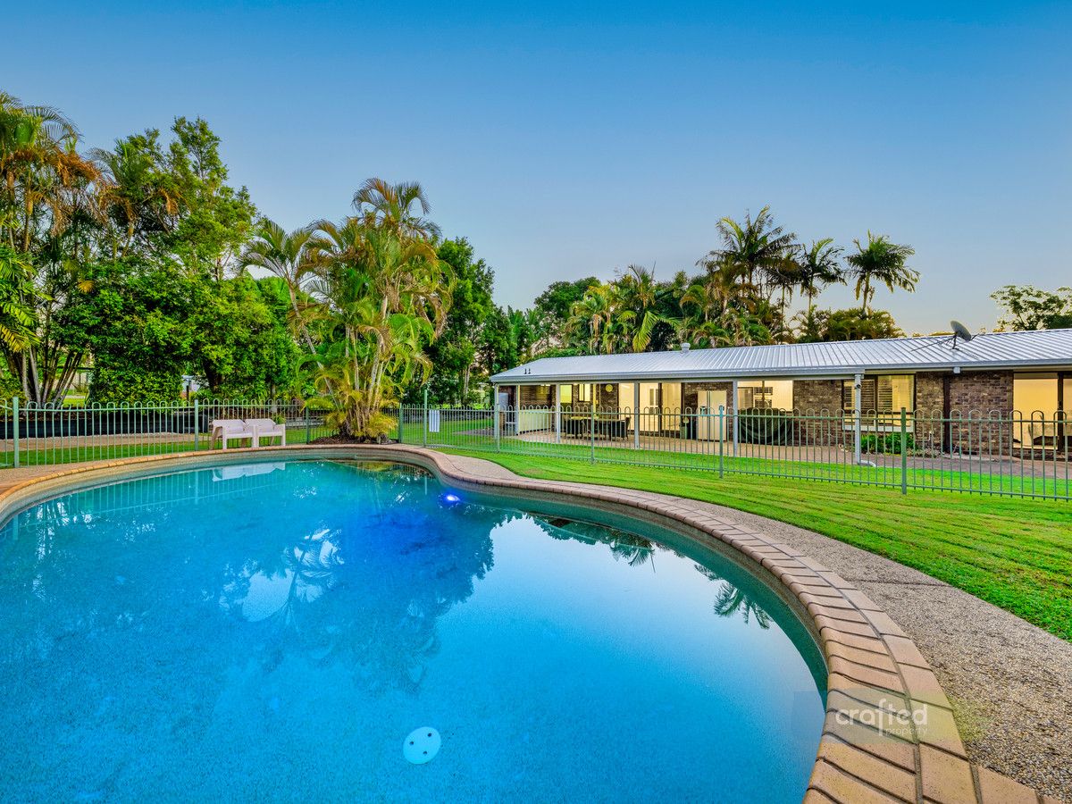 6 bedrooms Rural in 13 Banyulla Street GREENBANK QLD, 4124