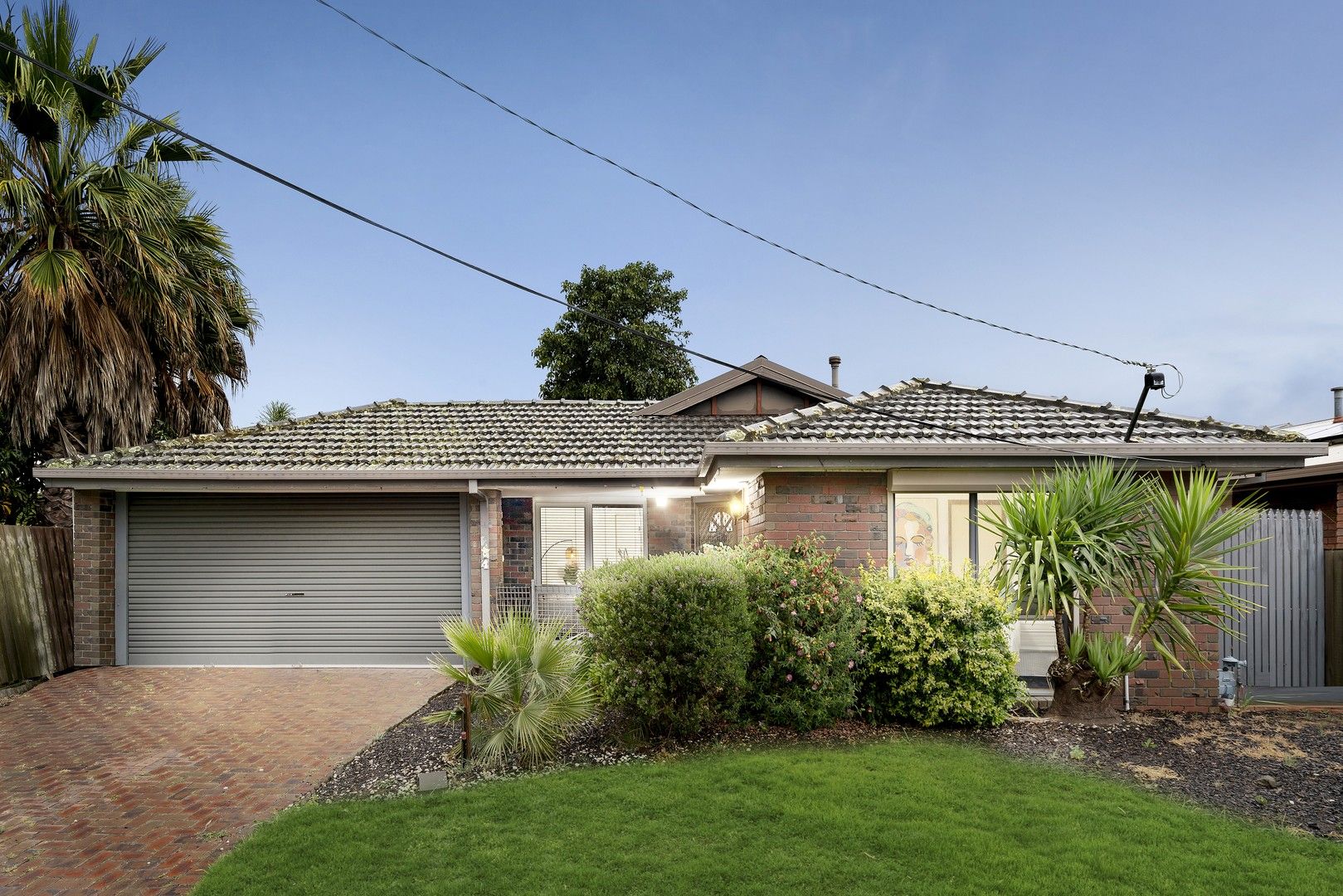 3 bedrooms House in 4 Tyburn Close WERRIBEE VIC, 3030