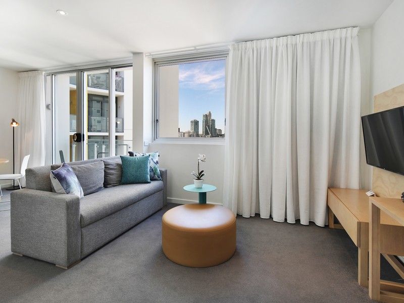 1 bedrooms Apartment / Unit / Flat in 1102/285 City Road SOUTHBANK VIC, 3006