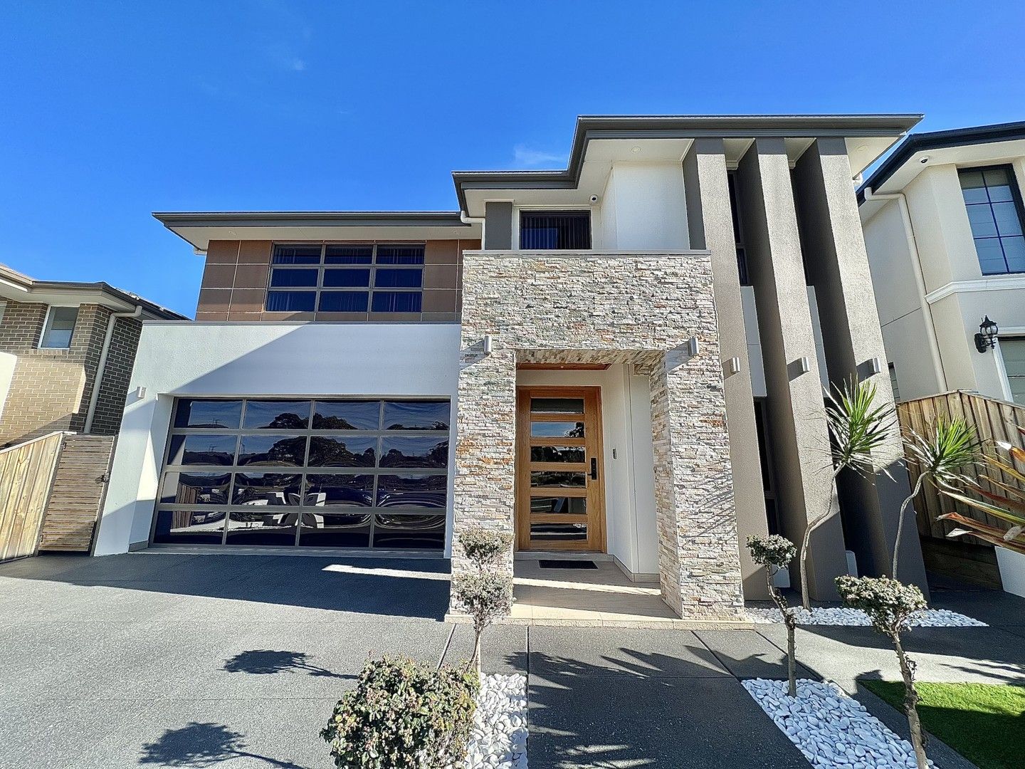 4 bedrooms House in 78 Longview Drive GLEDSWOOD HILLS NSW, 2557