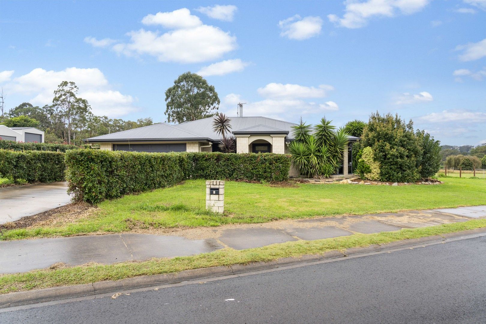 9 Baxwill Court, Top Camp QLD 4350, Image 1