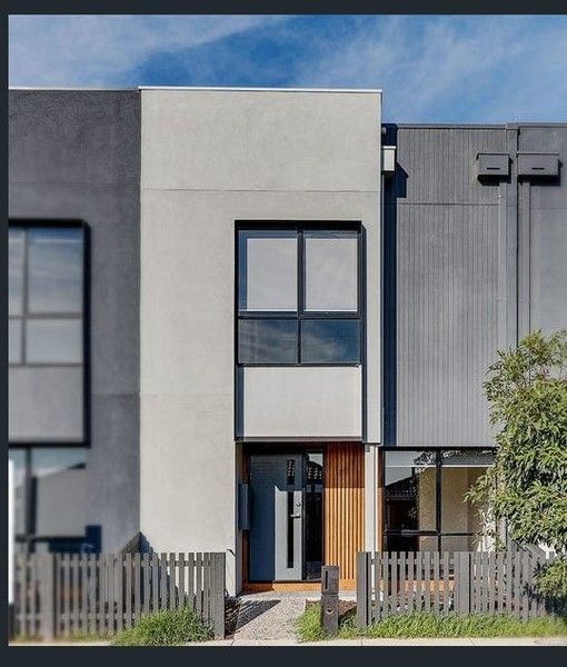 3 bedrooms Townhouse in 30 Hawkesbury Drive DONNYBROOK VIC, 3064