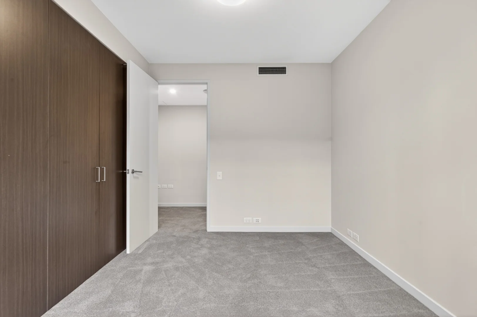 Additional image 5 of 704/70 Queens Road, Melbourne VIC 3004