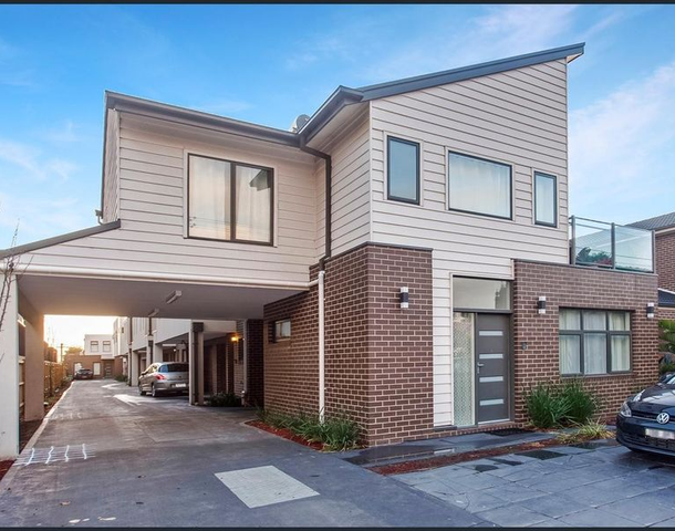 2/12 Eleanor Street, Footscray VIC 3011