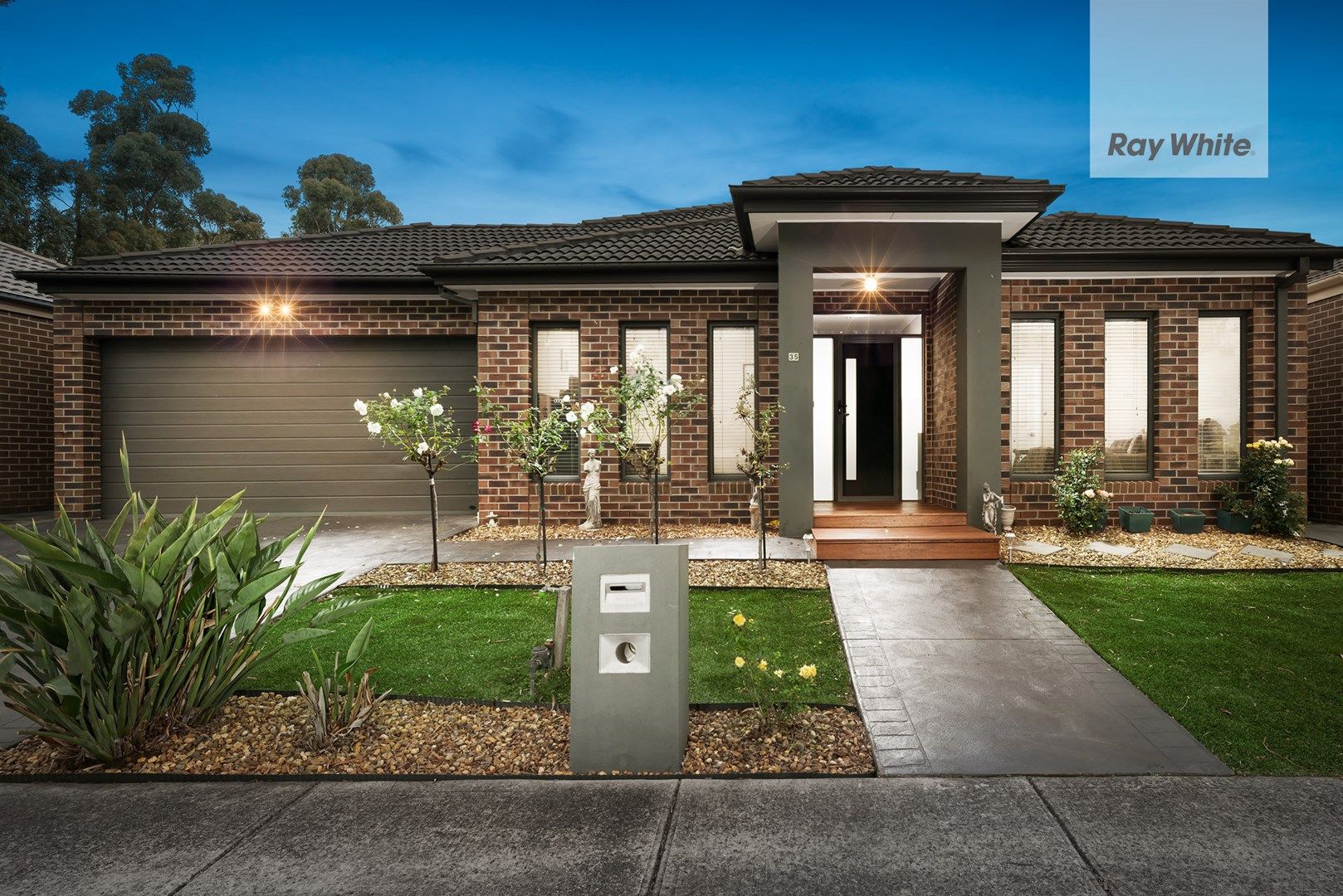 35 Carinya Crescent, South Morang VIC 3752, Image 0