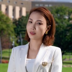 Eva Qian, Sales representative