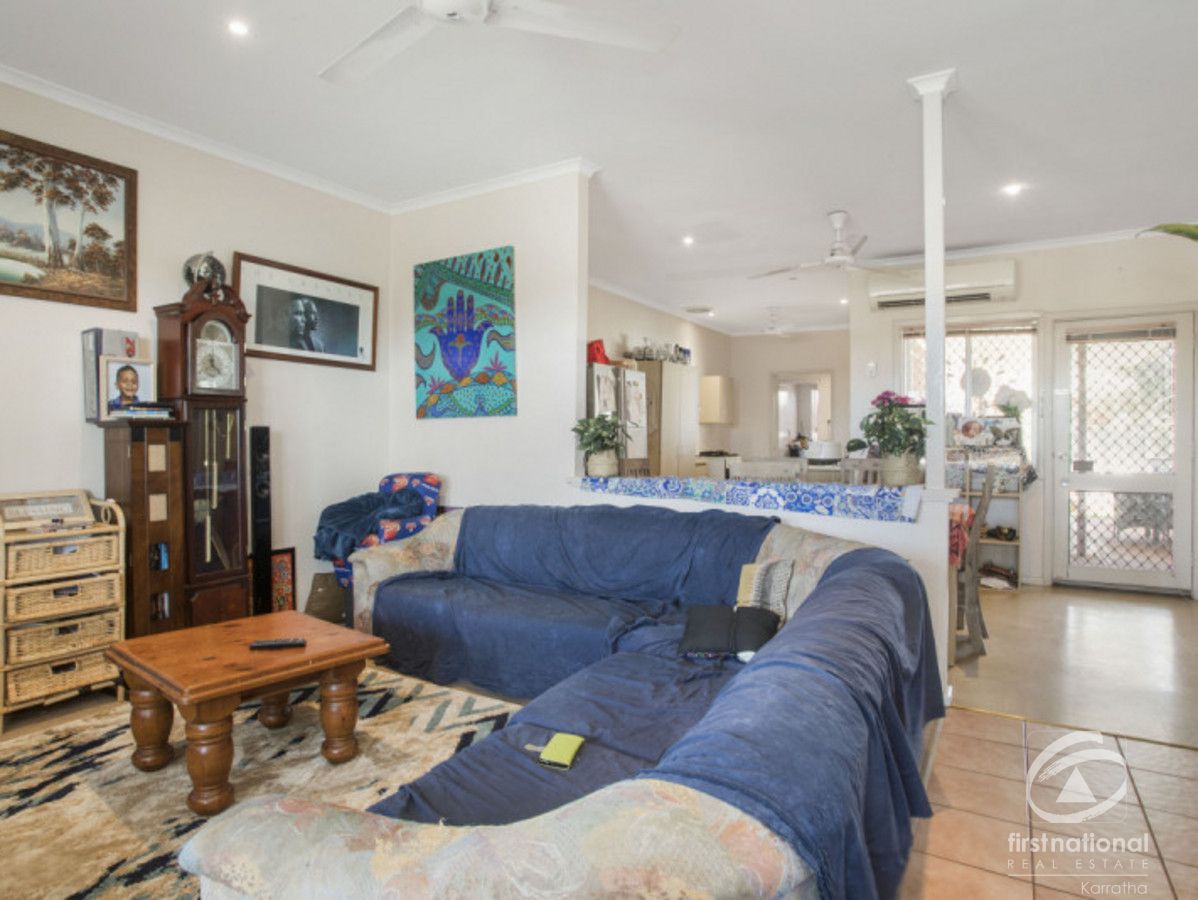 8E Lathwell Close, Nickol WA 6714, Image 2