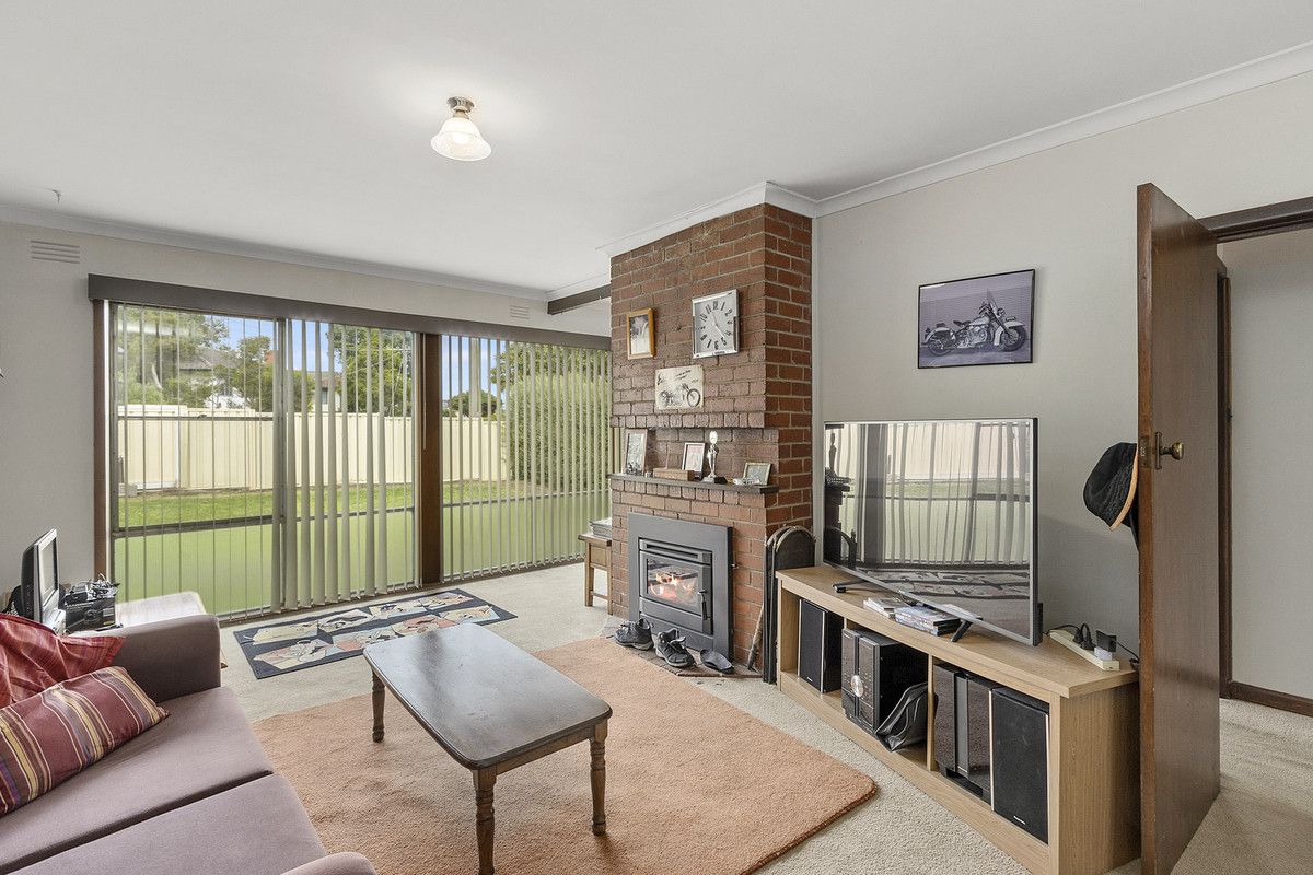 4 Bate Street, Leongatha VIC 3953, Image 1