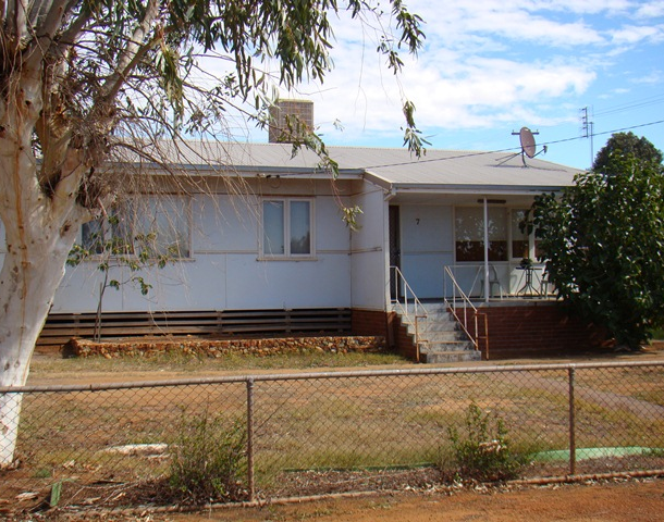 9 View Street, Mullewa WA 6630