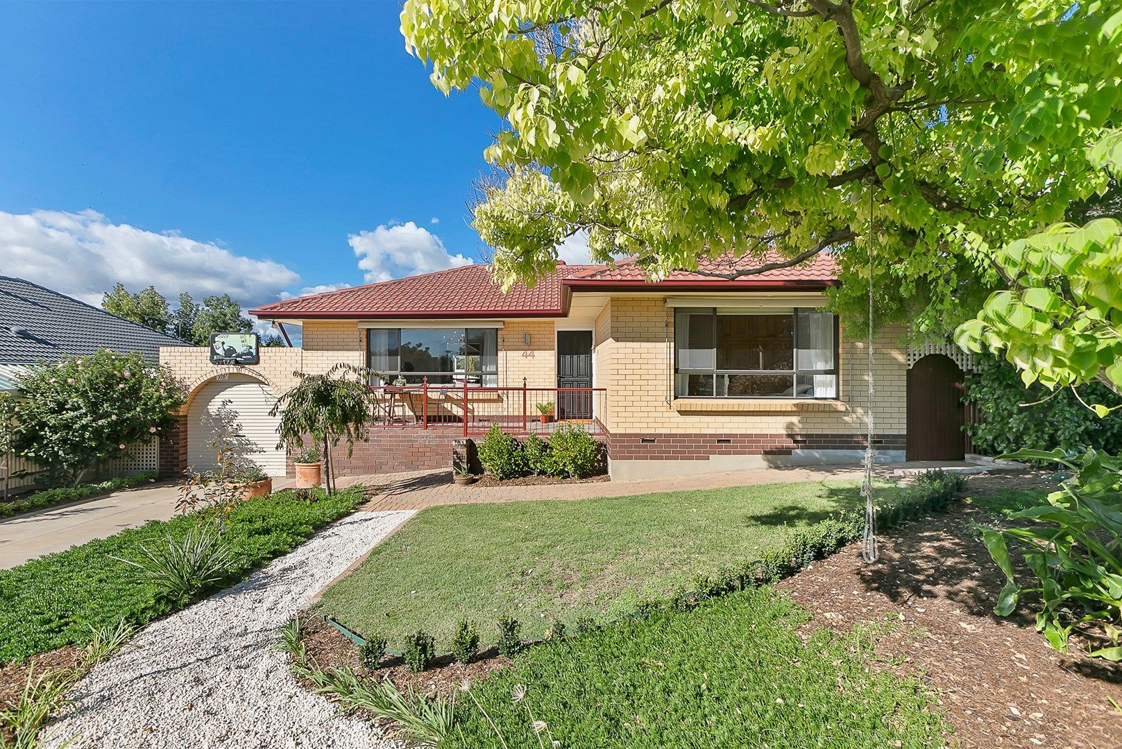 44 Rutherglen Avenue, Valley View SA 5093, Image 0