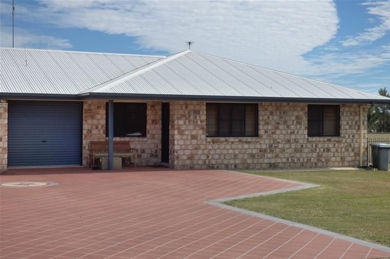 3 bedrooms Apartment / Unit / Flat in 2/34 Paroz Street BILOELA QLD, 4715