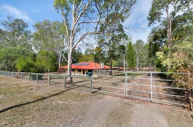 53 Mitchell Street, BARELLAN POINT QLD 4306, Image 0