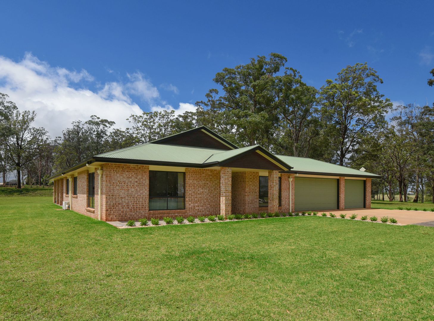 10724 New England Highway, Highfields QLD 4352, Image 1