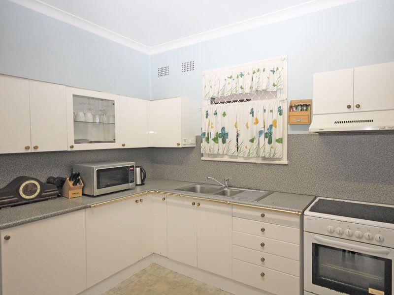 7 Beenong Close, Nelson Bay NSW 2315, Image 2