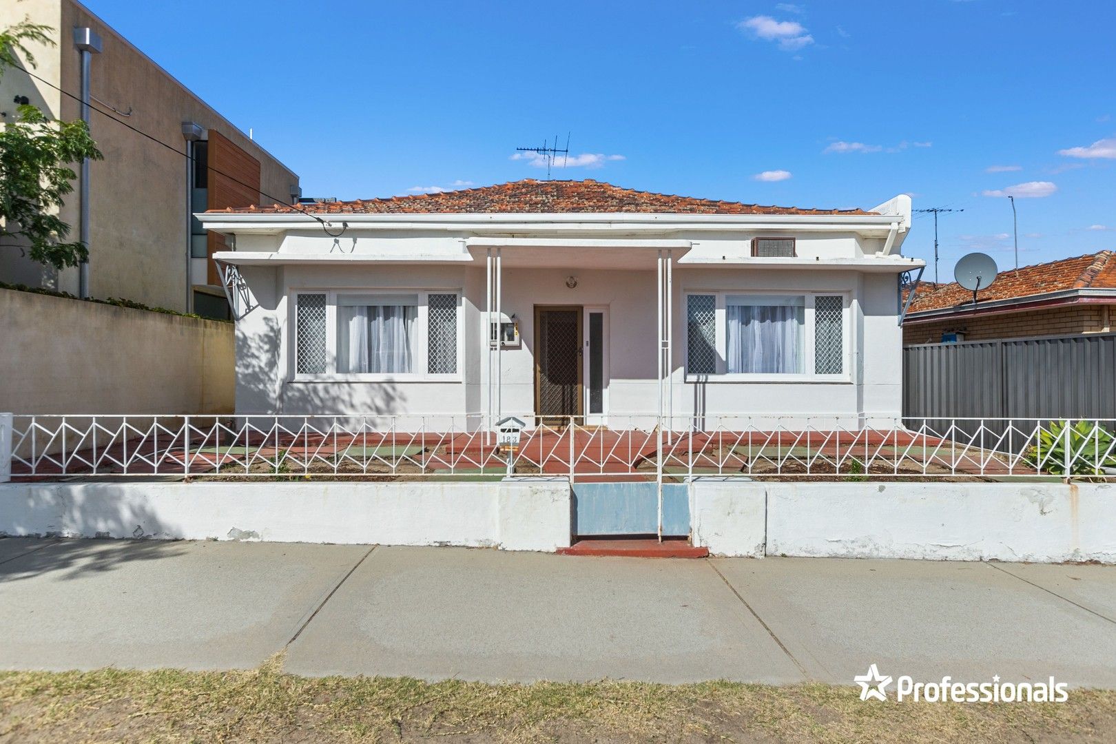 3 bedrooms House in 183 Lincoln Street PERTH WA, 6000