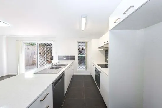 127 Bilby drive, Morayfield - Luxury,Modern,4 bedroom Townhouse, Morayfield