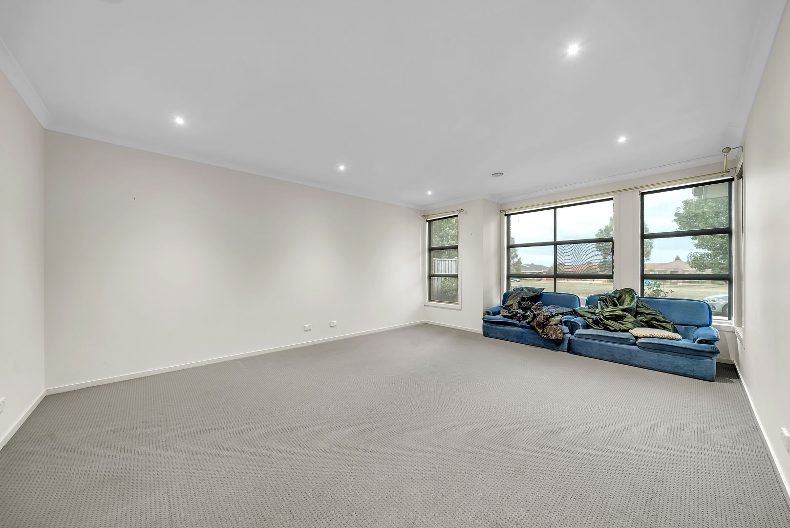 886 Sayers Road, Tarneit VIC 3029, Image 2