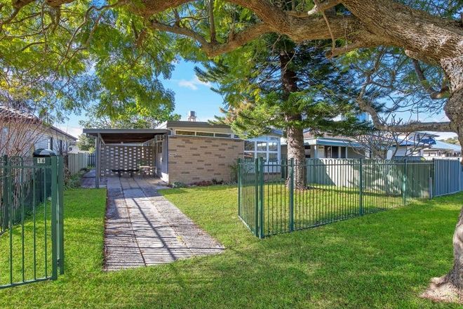Picture of 16 Mascot Street, WOY WOY NSW 2256