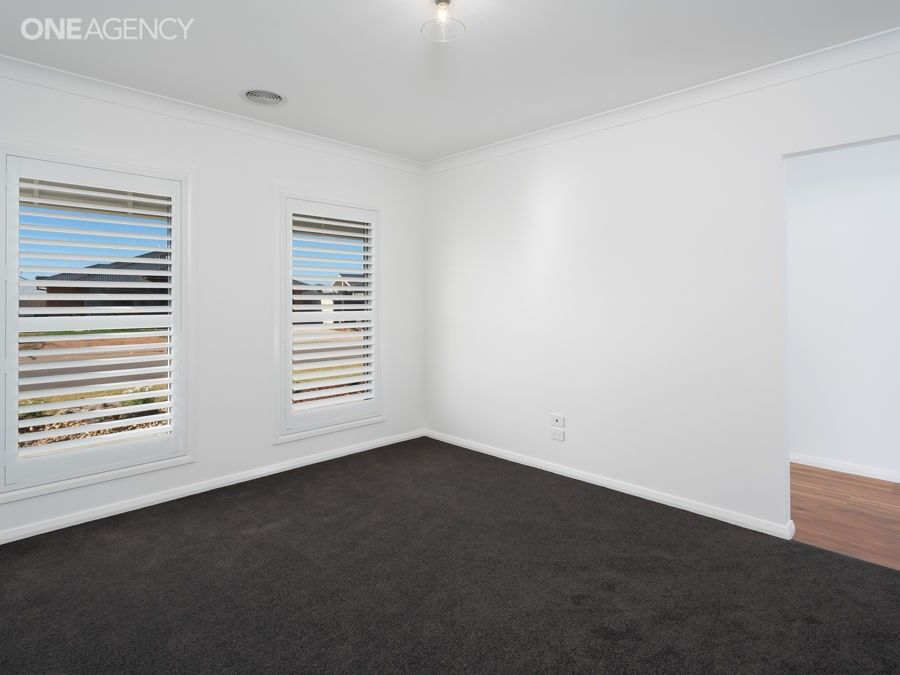 6 Wallaby Street, Gobbagombalin NSW 2650, Image 1