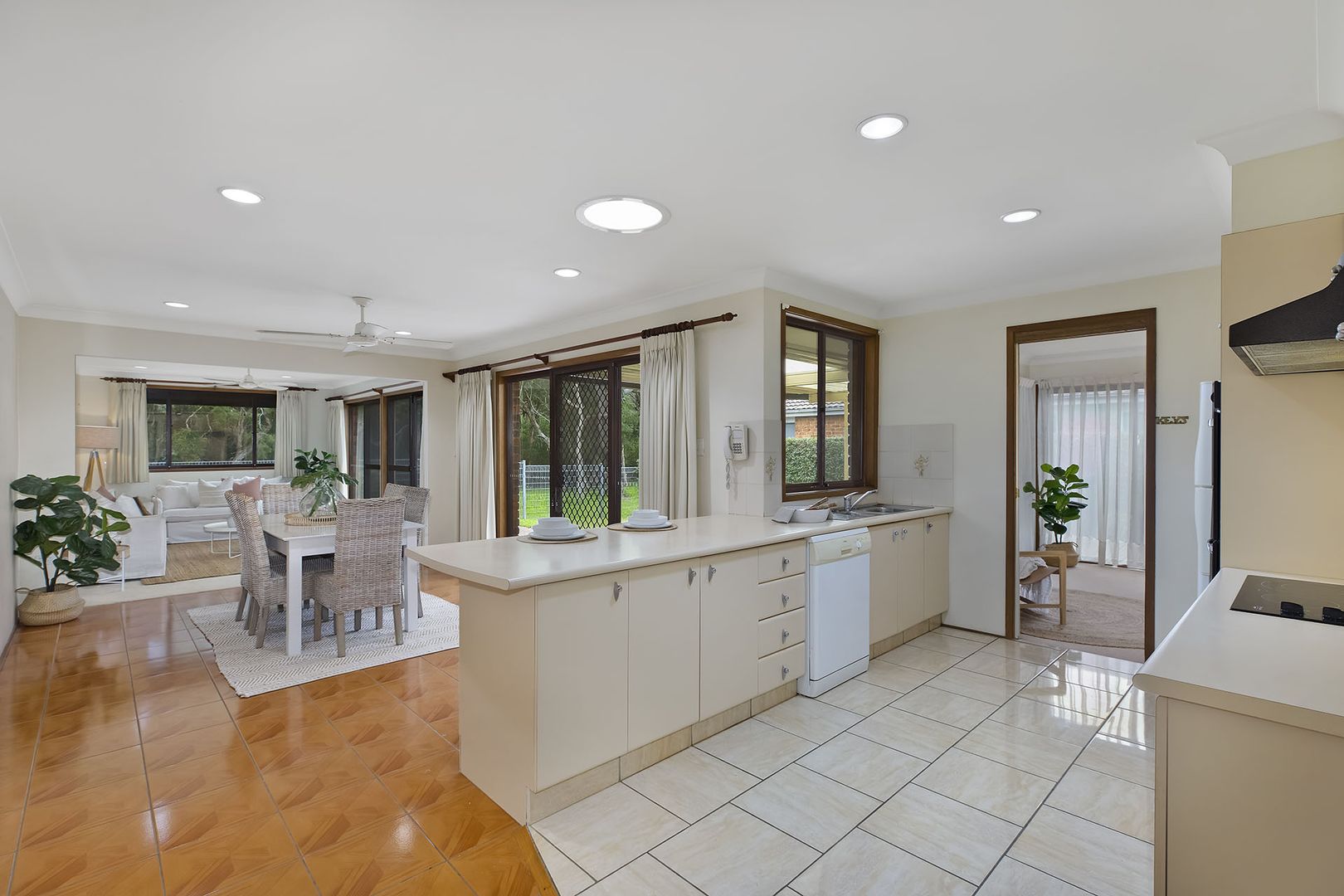 10 Viscount Close, Shelly Beach NSW 2261, Image 1