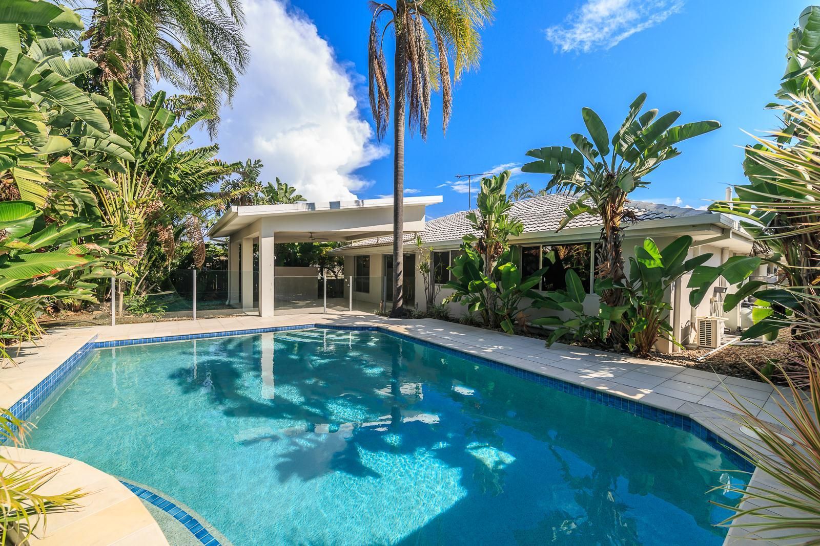 13 Grebe Place, Burleigh Waters QLD 4220, Image 0
