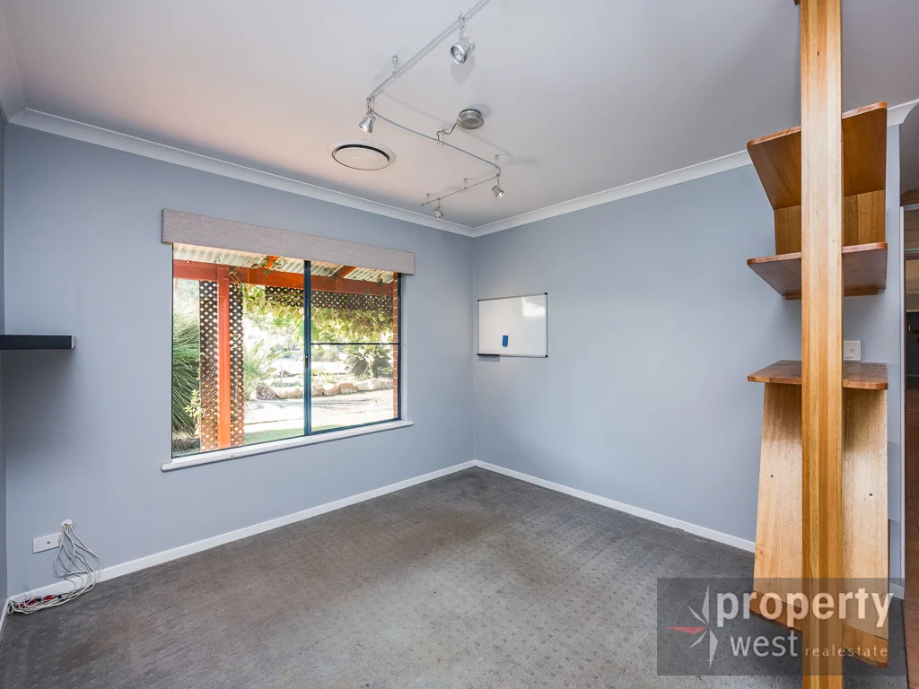 Additional image 17 of 6 Seminara Place, Mariginiup WA 6078