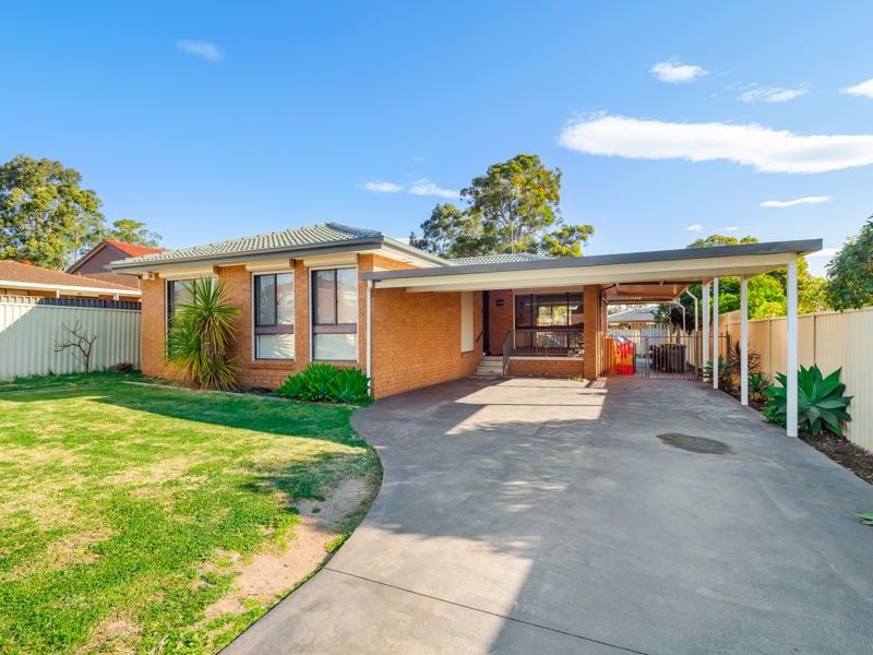 22 Cowper Circle, Quakers Hill Property History & Address Research