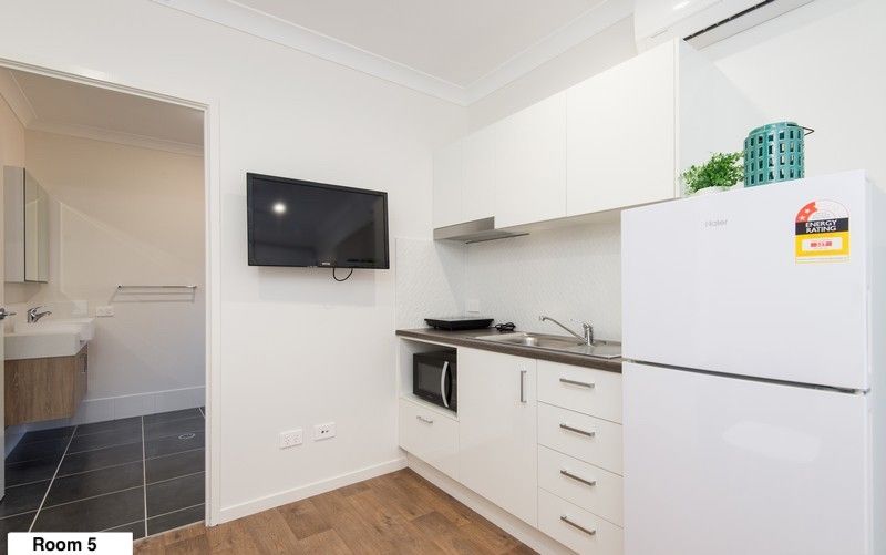 16 Saint Clements Road, Oxley QLD 4075 Apartment For Rent Domain