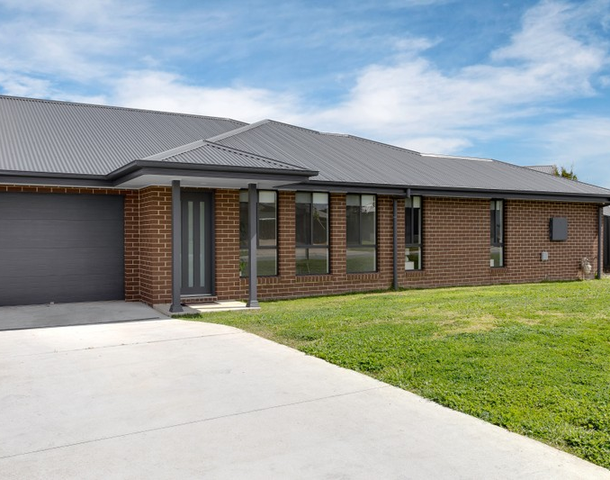 1 Fox Close, Goulburn NSW 2580