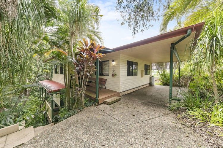 49 Spring Myrtle Avenue, Nambour QLD 4560