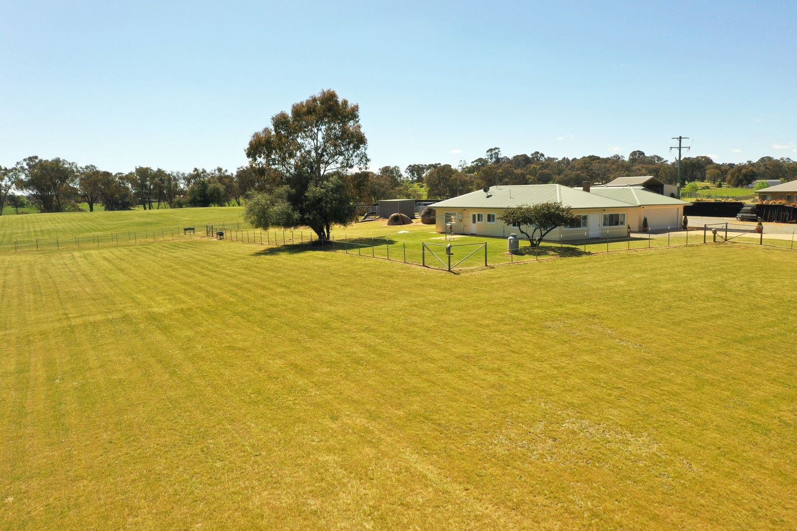 44 McMahons Road, Young NSW 2594, Image 2