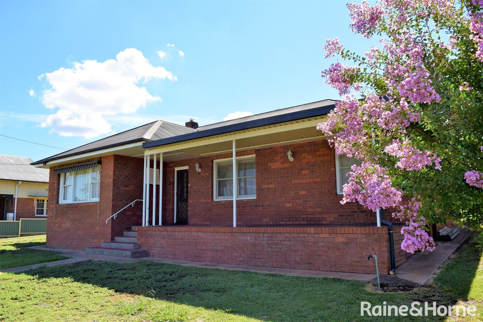 10 Warraderry Street, Grenfell NSW 2810, Image 0