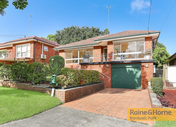 13 Rainbow Crescent, Kingsgrove NSW 2208