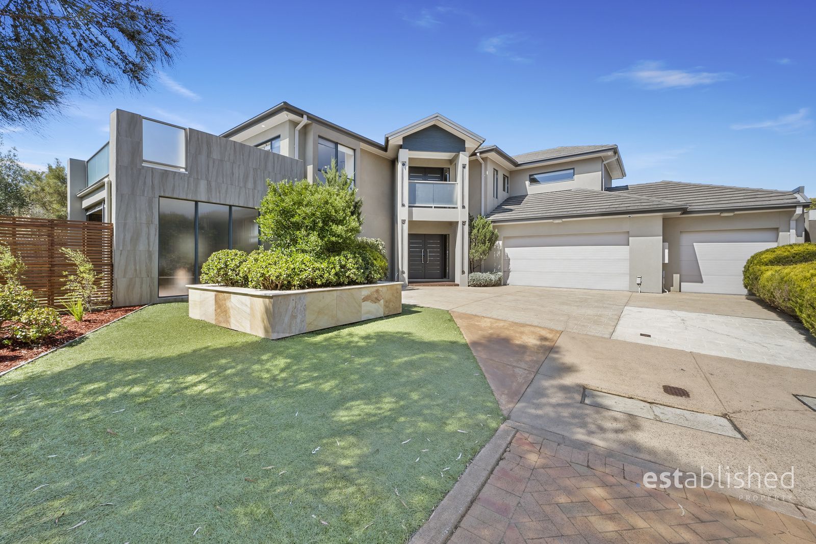 5 Teeside Court, Sanctuary Lakes VIC 3030, Image 0