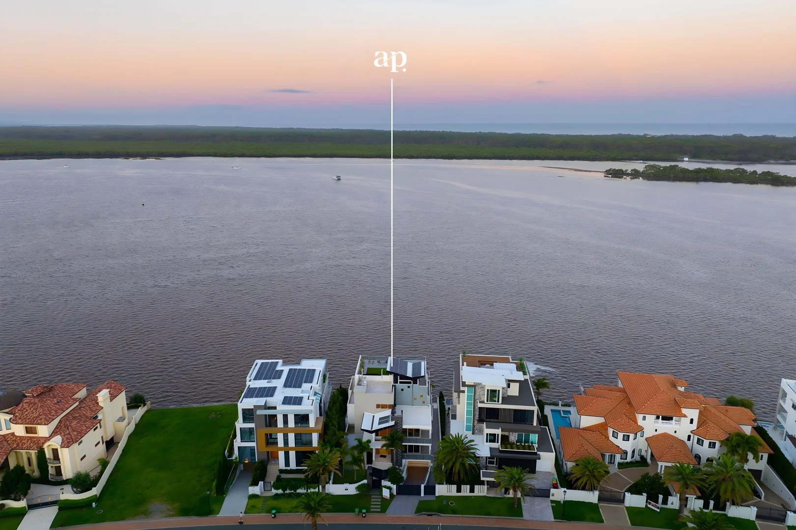 Additional image 12 of 46 Knightsbridge Parade, Sovereign Islands QLD 4216