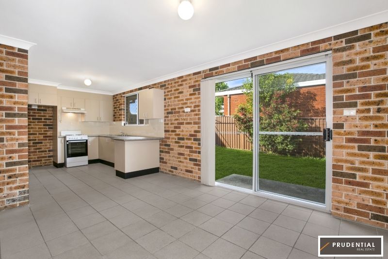 2/152 Waminda Avenue, Campbelltown NSW 2560, Image 2