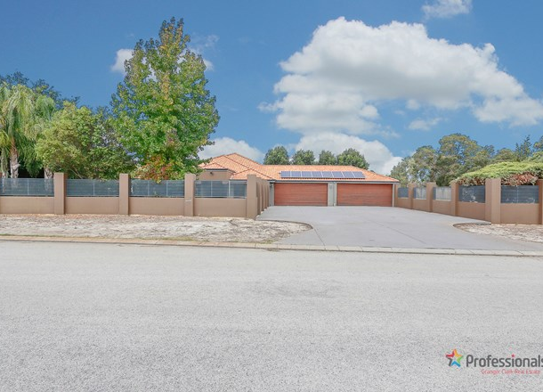 2 Martingale Avenue, Henley Brook WA 6055