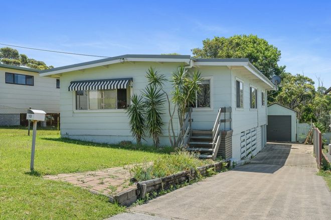 Picture of 10 Canberra Crescent, BURRILL LAKE NSW 2539