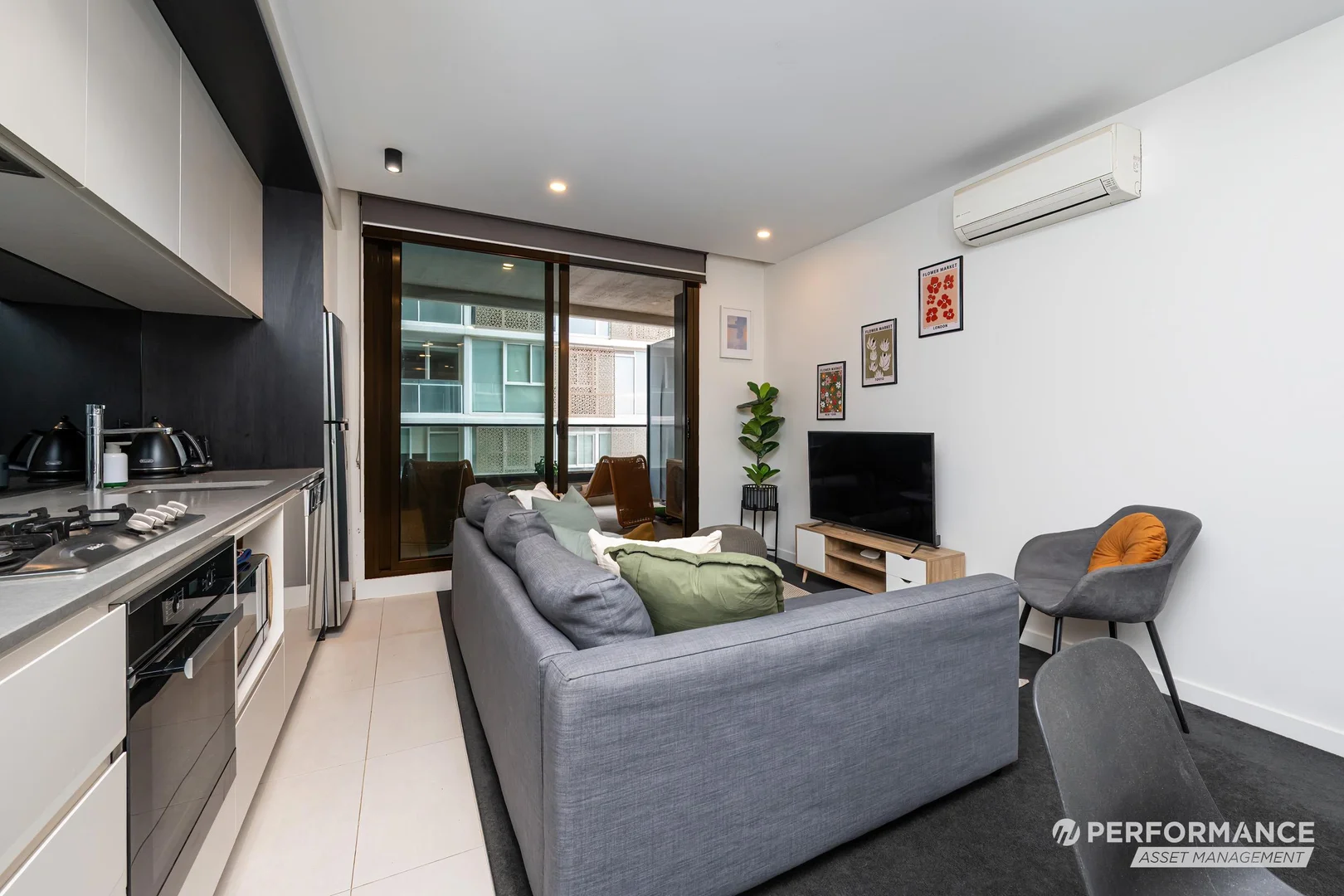 Additional image 2 of 1309/3 Yarra Street, South Yarra VIC 3141