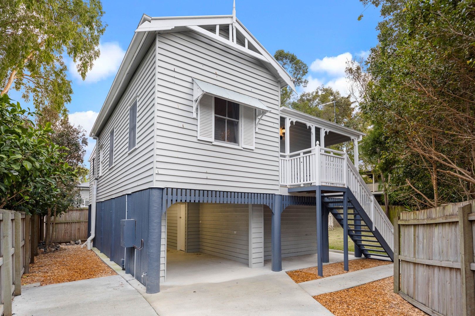 4 bedrooms House in 72 Dickens Street NORMAN PARK QLD, 4170