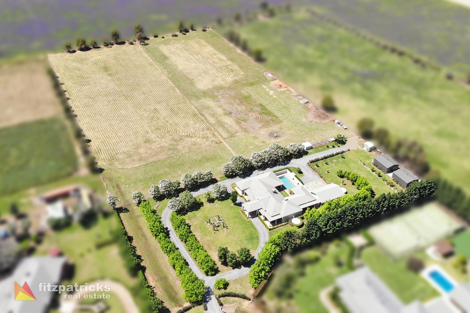 4 Tamarind Place Lake Albert Nsw 2650 Domain