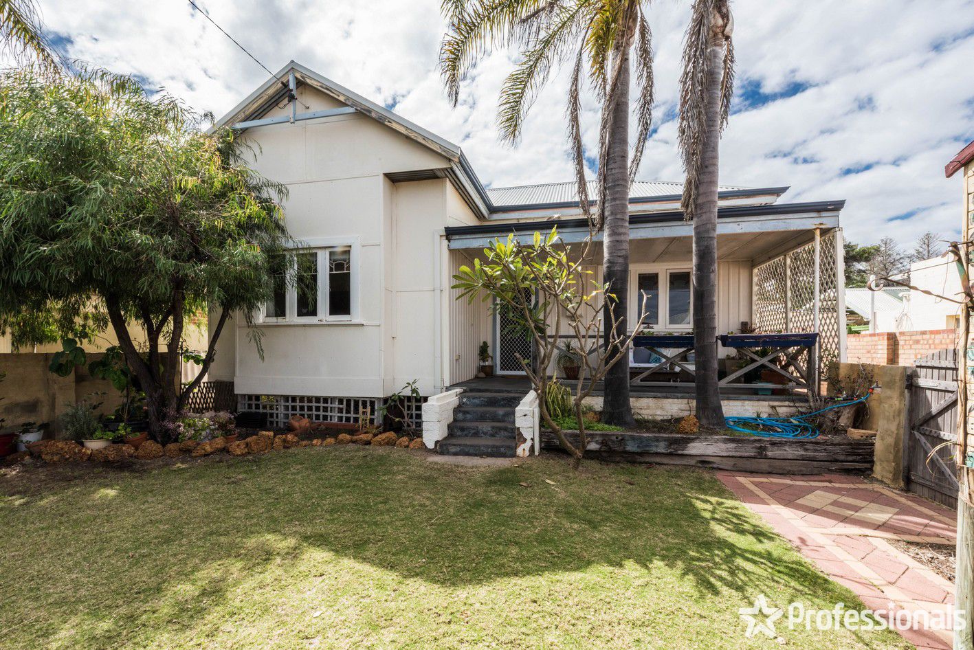 77 Gregory Street, Beachlands WA 6530, Image 1