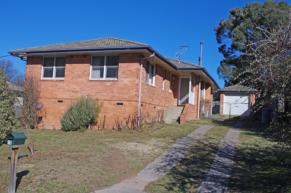 16 Stephen Street, Bombala NSW 2632, Image 0