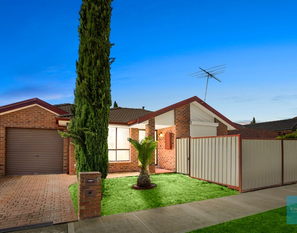 2A Shakespeare Drive, Delahey VIC 3037