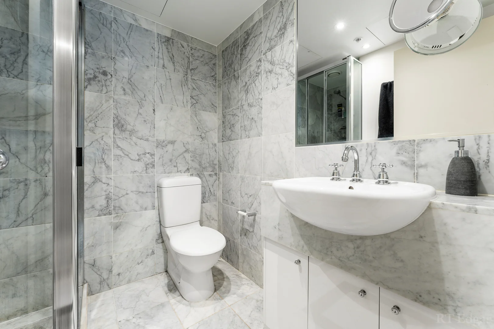 Apt 1406/265 Exhibition Street, Melbourne VIC — StMate