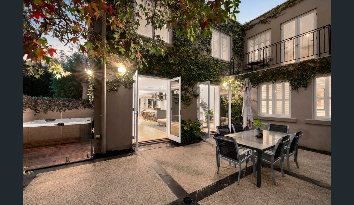 4 bedrooms House in 51 Were BRIGHTON VIC, 3186