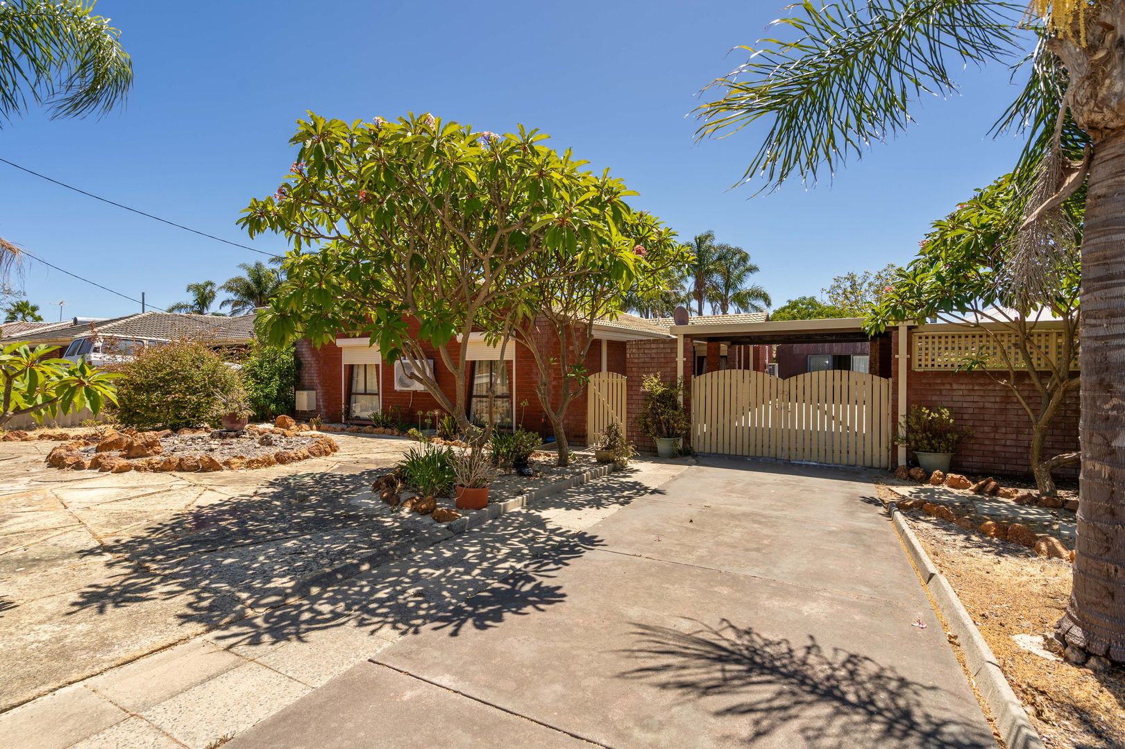 89 Sicklemore Road, Parmelia WA 6167, Image 2