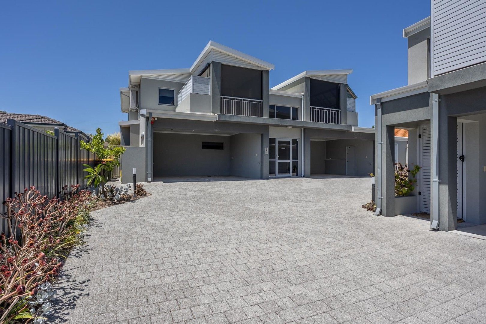 2 bedrooms Apartment / Unit / Flat in 2/8 Ilumba Way NOLLAMARA WA, 6061