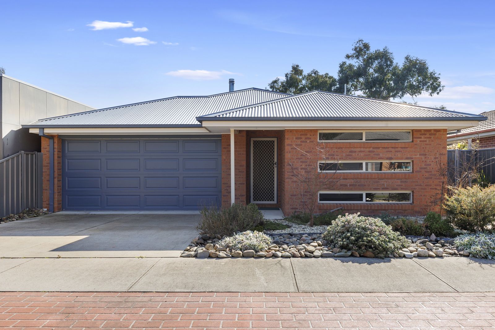 4 bedrooms House in 3 Farrall Court MANSFIELD VIC, 3722