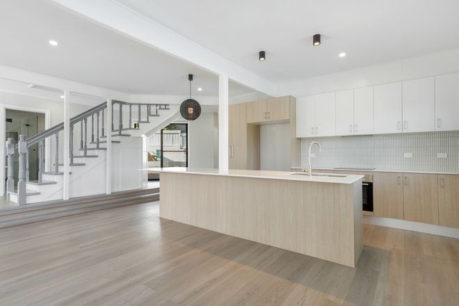 222 Heeb Street Benowa 4217 - Image 3